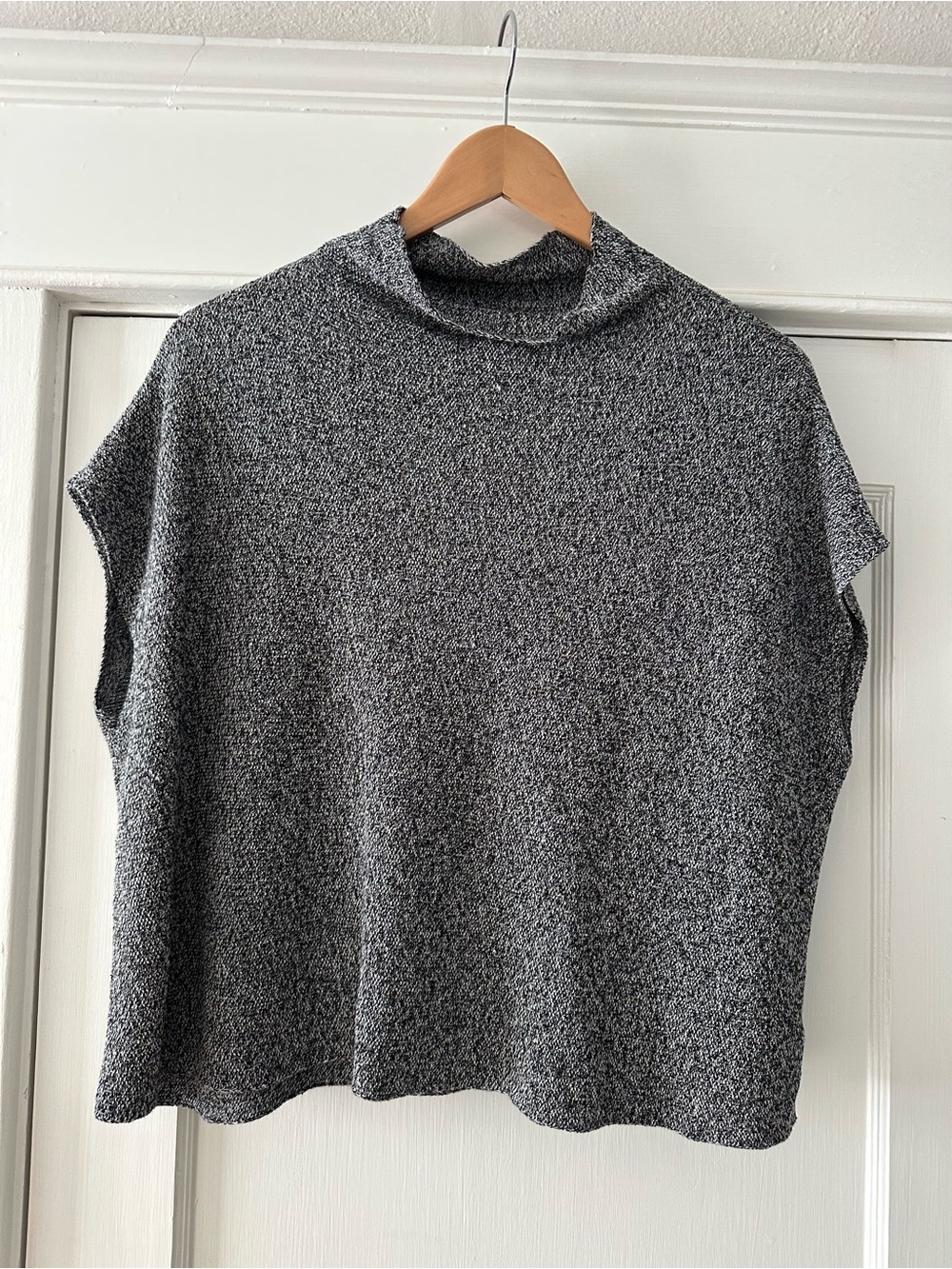 Eileen Fisher Gray Sleeveless Turtleneck Knit Top